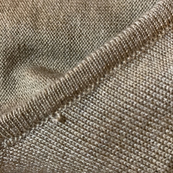 Kerisma Wool blend oversized sweater top, new with tags, slight flaws see below - Picture 9 of 10